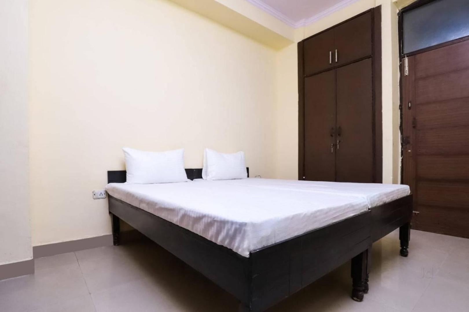 Chirag Hotel,גאזיאבאד מראה חיצוני תמונה